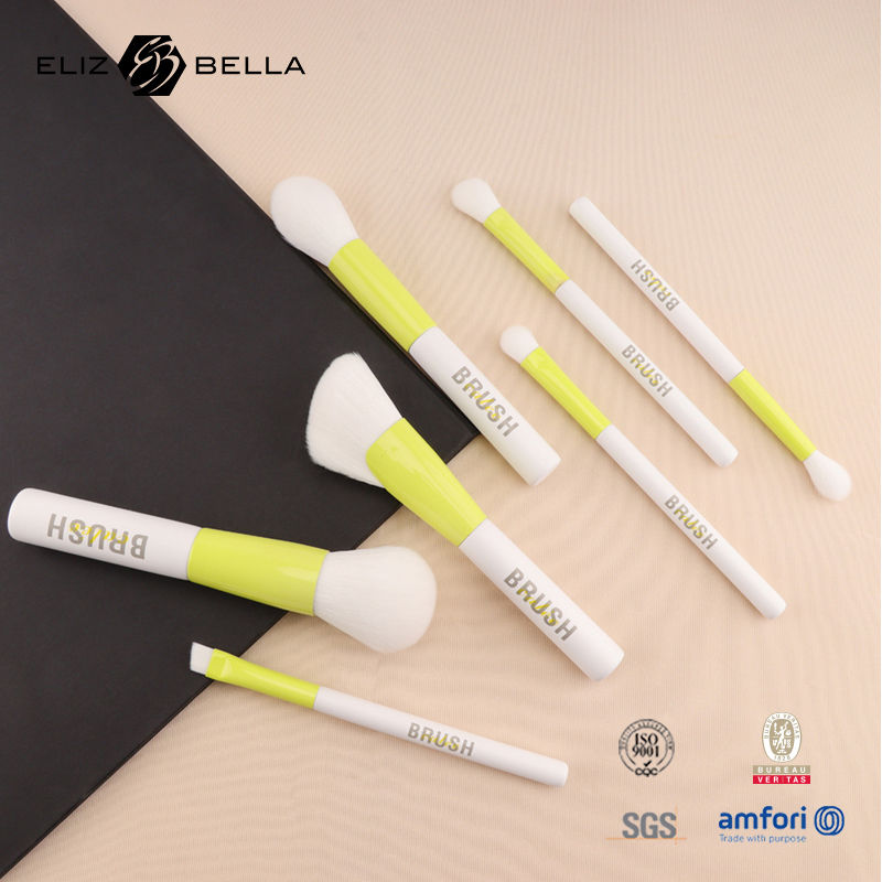 Güzellik İhtiyaçları ile Profesyonel Bir Görünüşe Uğramak